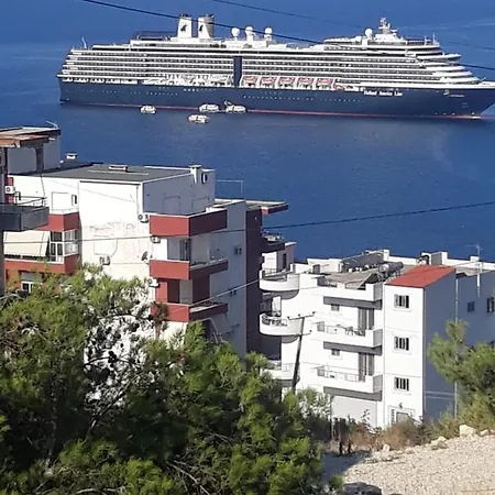 Luxury Dennis Holiday home Sarande
